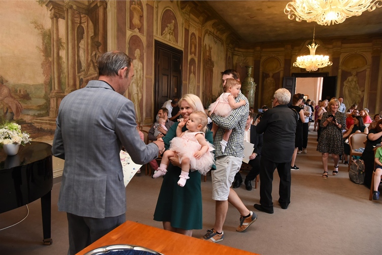 Druhé letošní vítání občánků Prahy 8
