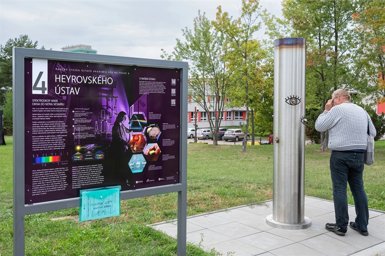 Naučná stezka Akademie věd v Praze 8