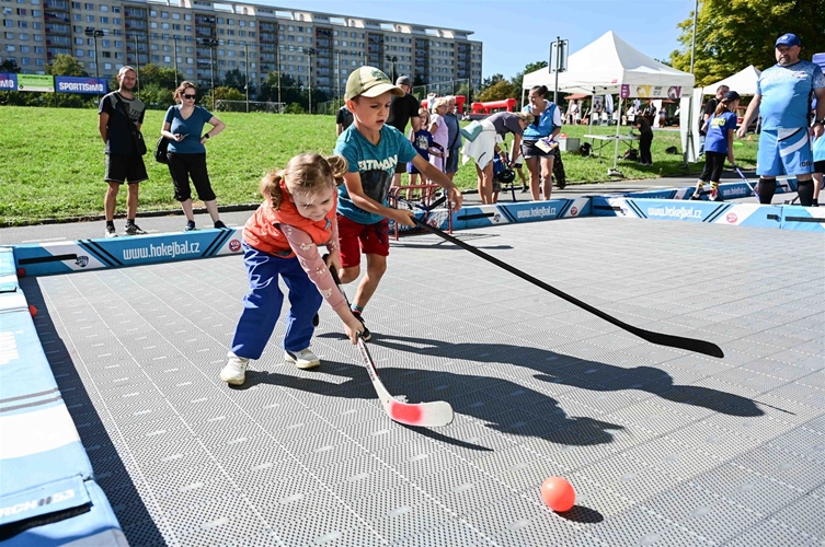 Kdo si hraje nezlobí 2026